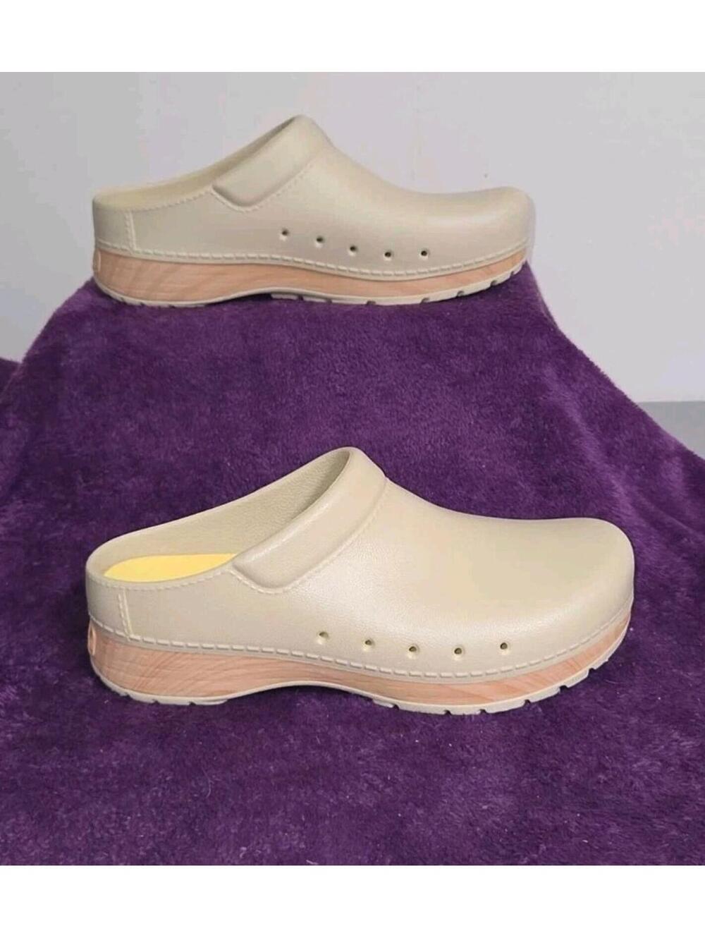 Dansko Kane Molded Comfort Sand Clogs Women's Size EU 40 US Size 9.5-10